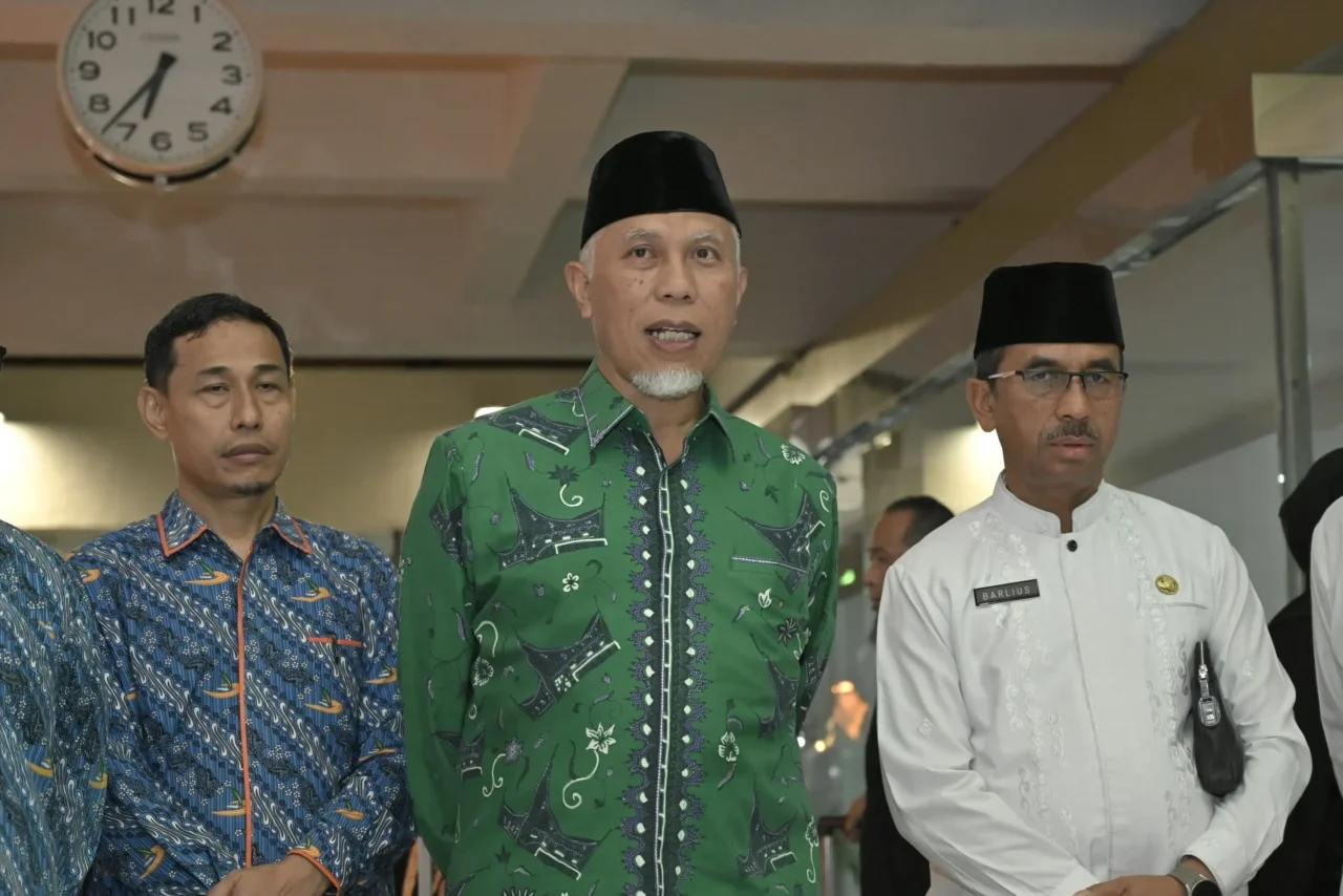 sumbar-raih-penghargaan-nasional-sebagai-provinsi-dengan-residu-data-pendidikan-terendah