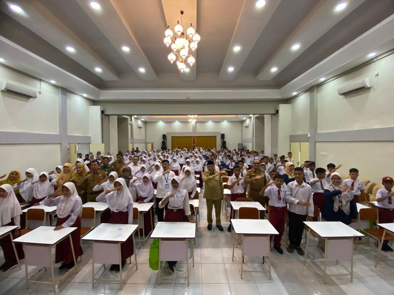 sekolah-rakyat-diresmikan-di-kota-padang,-149-siswa-mulai-masuk-asrama