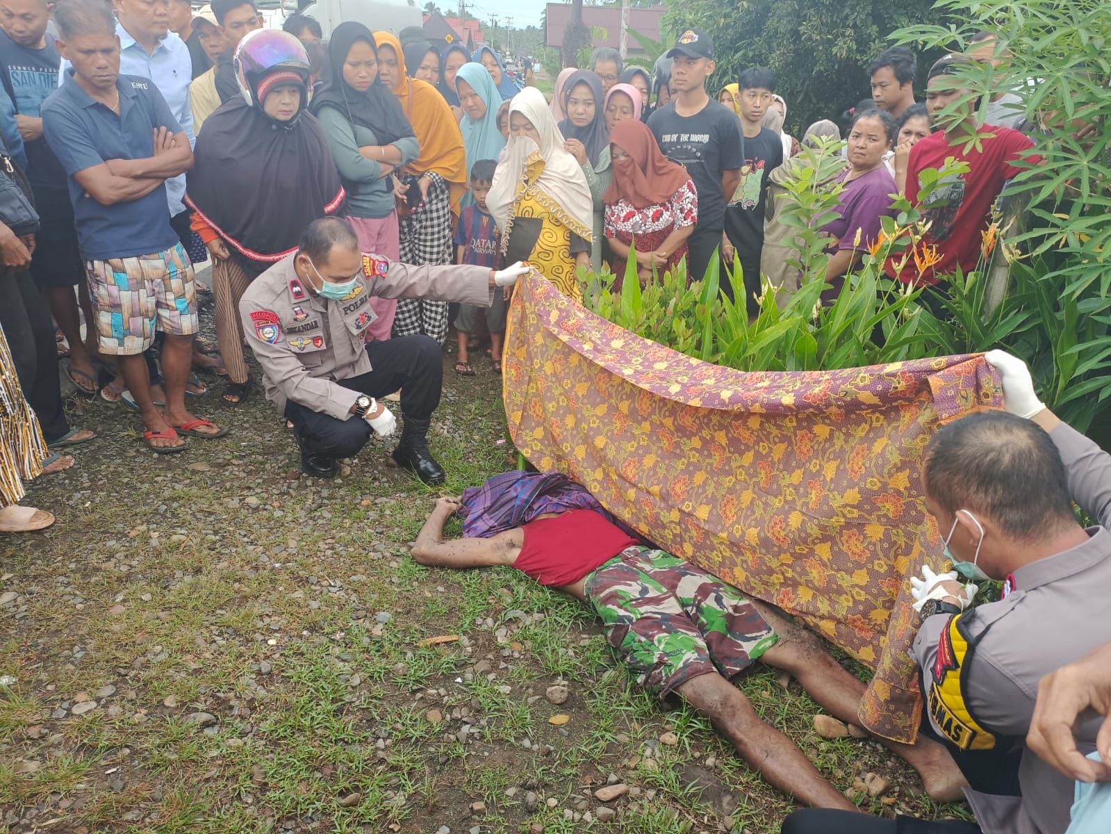 seorang-buruh-tani-tewas-diduga-korban-tabrak-lari-di-ranah-pesisir