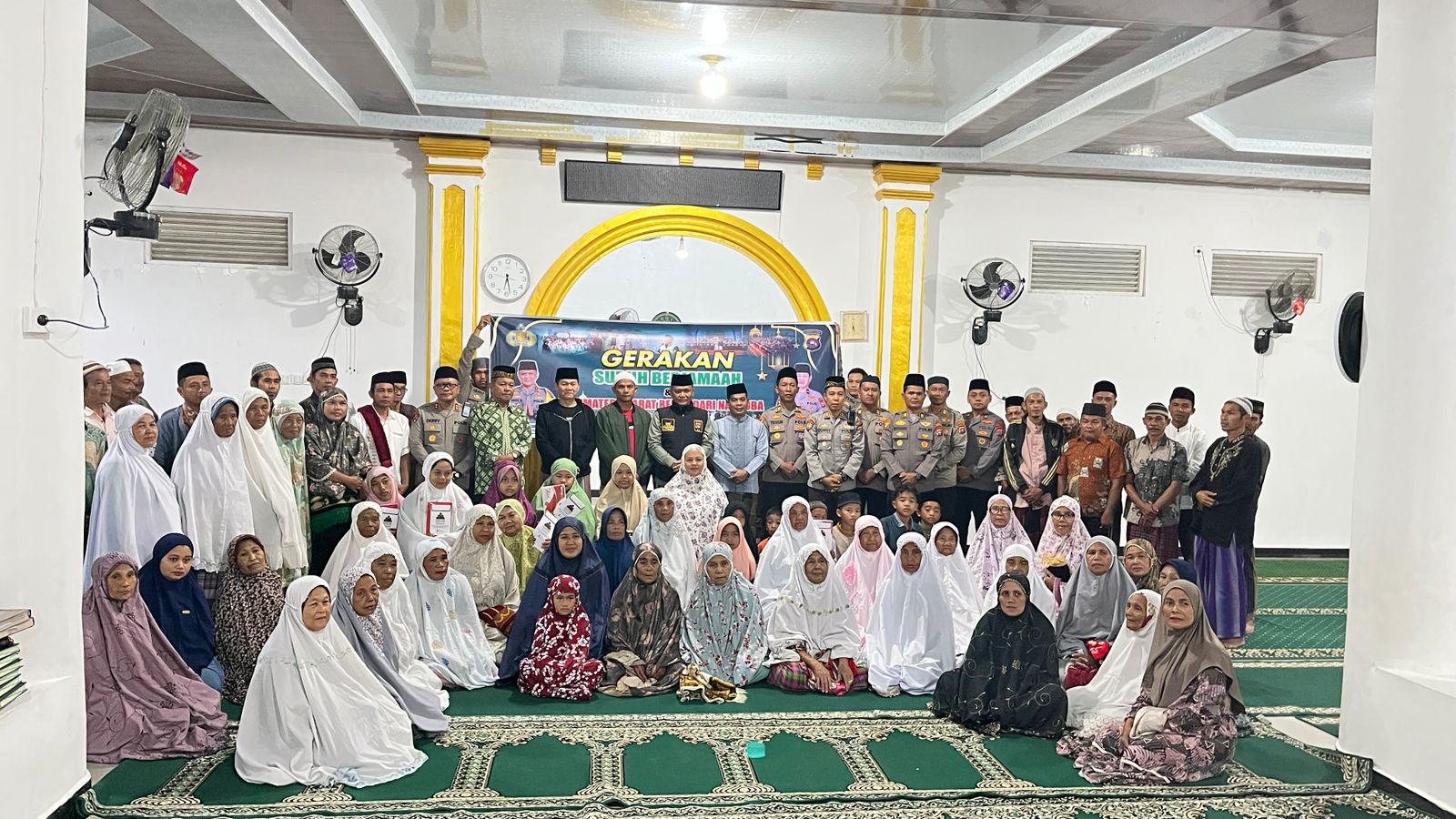 kapolda-sumbar-gelar-subuh-berjamaah-di-mandeh-tarusan,-wakil-bupati-pessel-ikut-terinspirasi