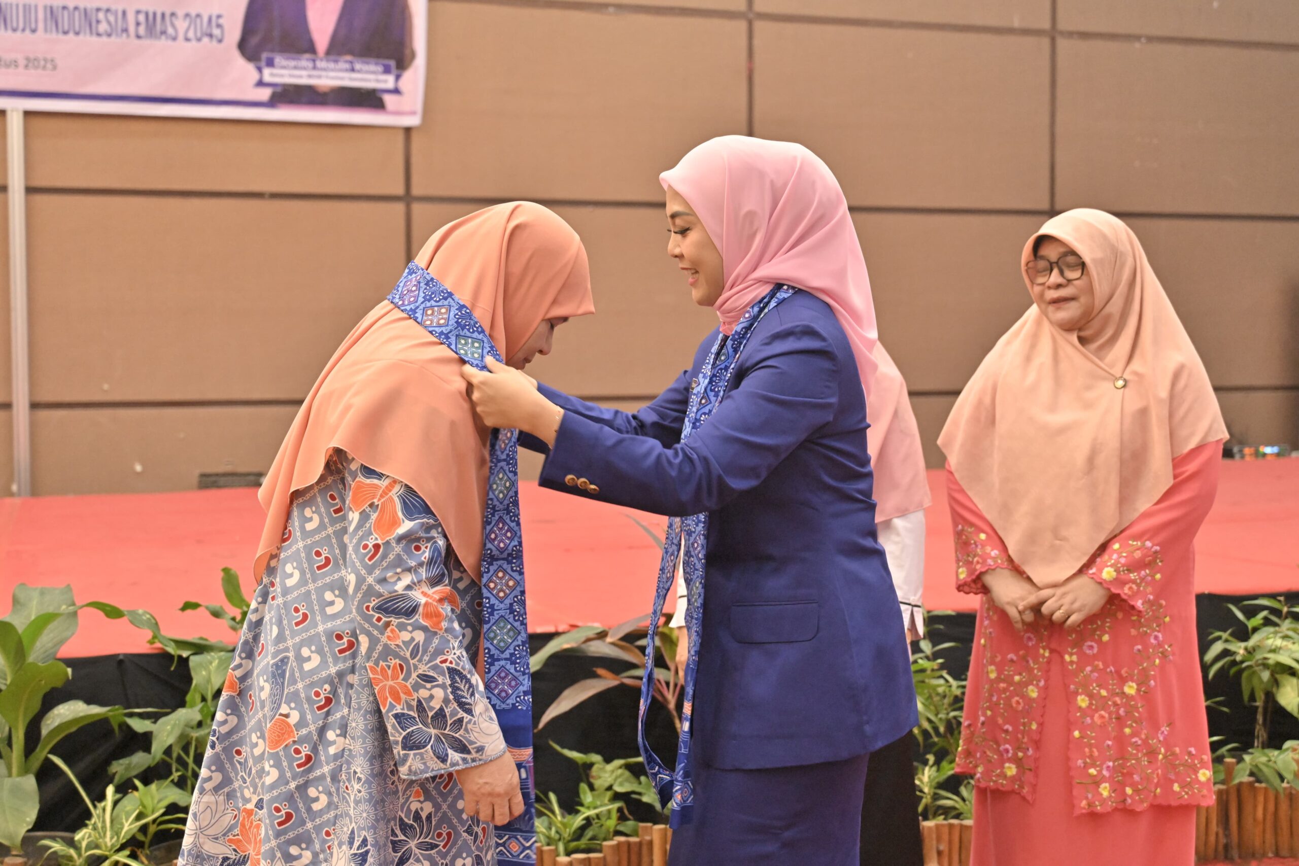 bkow-sumbar-gelar-rakor,-perkuat-peran-perempuan-dalam-pembangunan