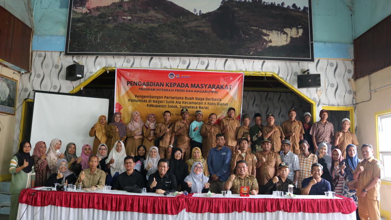 prodi-antropologi-fis-unp-kembangkan-pariwisata-buah-naga-berbasis-komunitas-di-nagari-sulik-aia