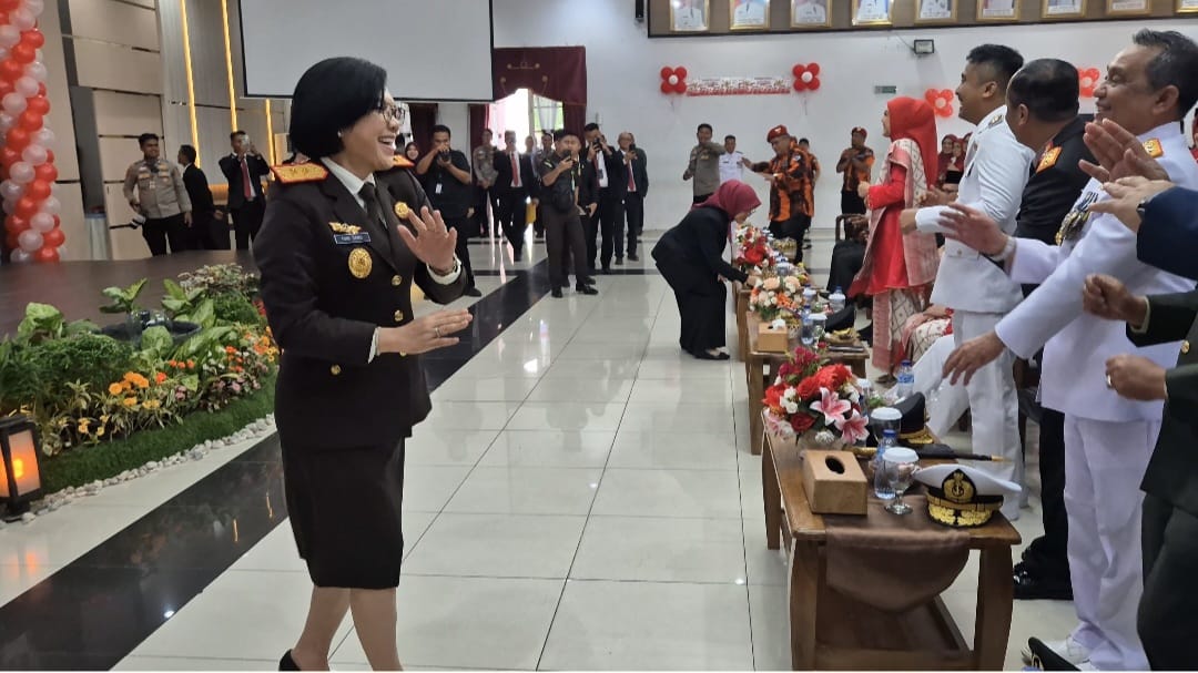 forkopimda-sumbar-joget-tabolabele-saat-nonton-bareng-upacara-hut-ri-ke-80-di-istana-negara