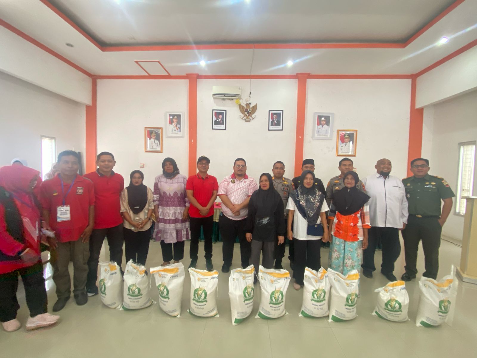 bantuan-pangan-cbp-kembali-bergulir,-lengayang-terima-103060-kilogram-beras-untuk-5.153-kpm