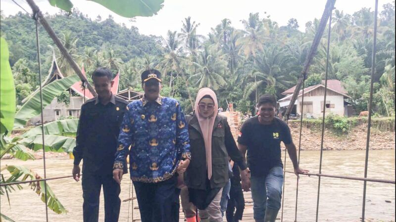 bnpb-ri-pastikan-bangun-kembali-tiga-jembatan-rusak-di-pesisir-selatan