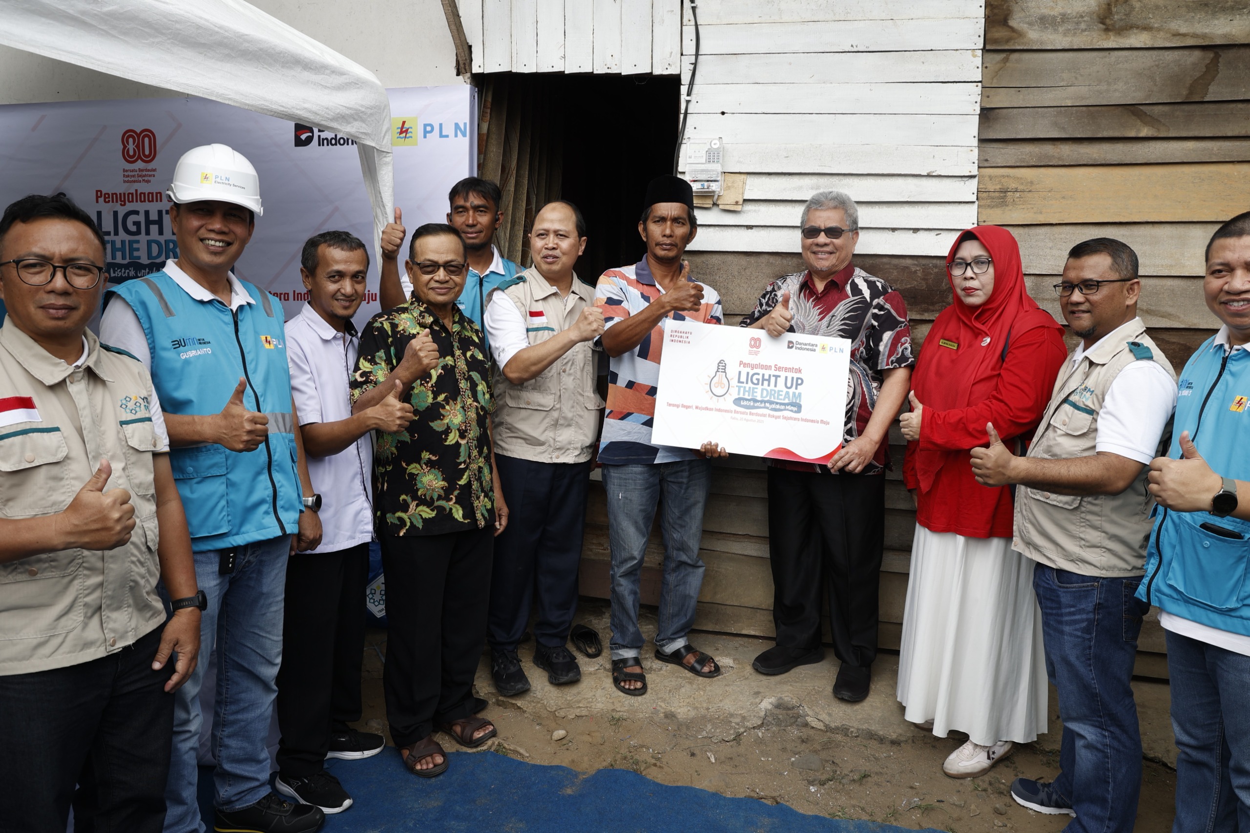 dprd-sumbar-dan-pln-bersinergi-hadirkan-listrik-gratis-untuk-warga-padang