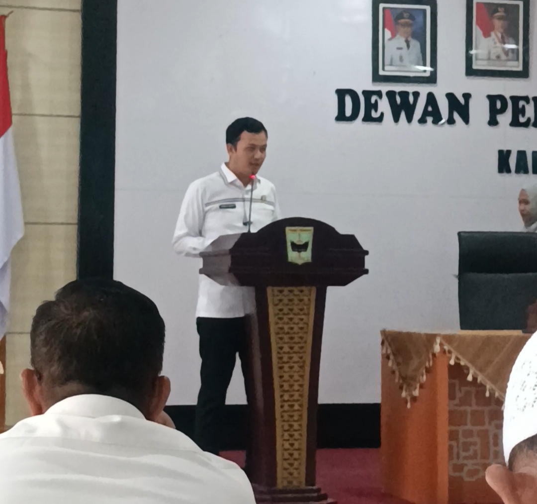 rahmat-hidayat-sampaikan-jawaban-eksekusi-terhadap-padangan-umum-fraksi-dprd