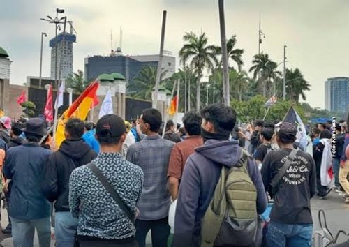 demonstrasi,-dar-al-mitsaq,-dan-suara-umat:-catatan-buya-gusrizal