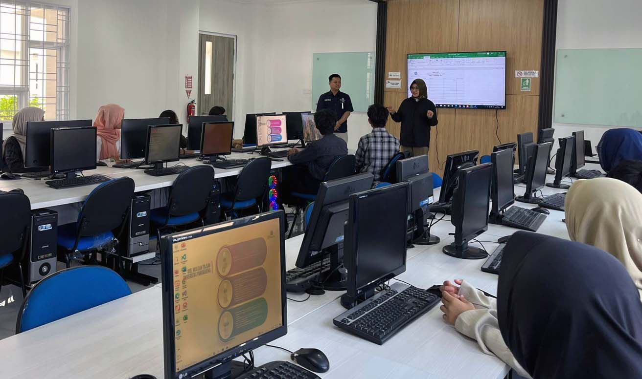 universitas-paramadina-dan-goto-luncurkan-program-beasiswa-goto–paramadina-untuk-anak-driver-gojek