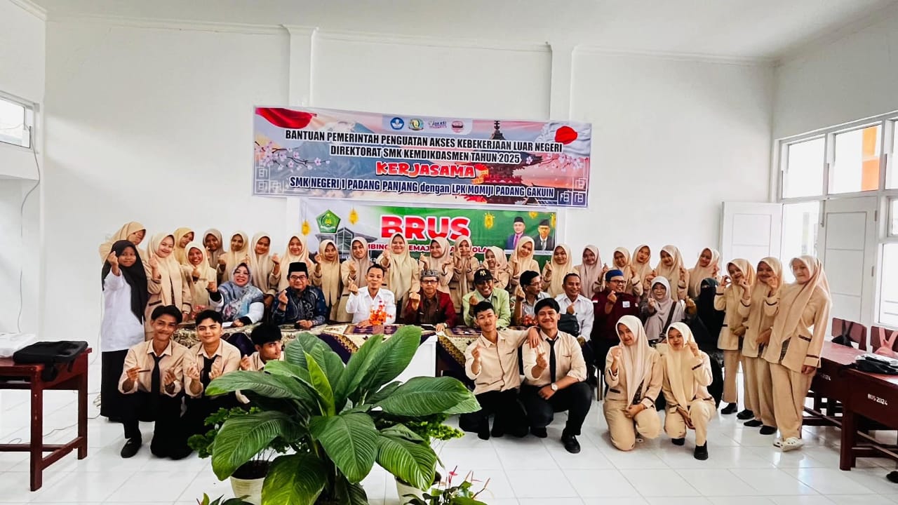 kua-ppt-gelar-program-brus-di-smkn-1