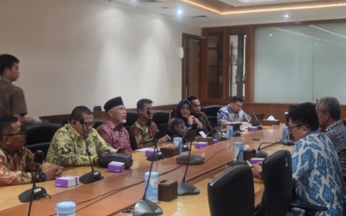 pemprov-sumbar-siapkan-penerbitan-sukuk-daerah,-strategi-atasi-keterbatasan-fiskal