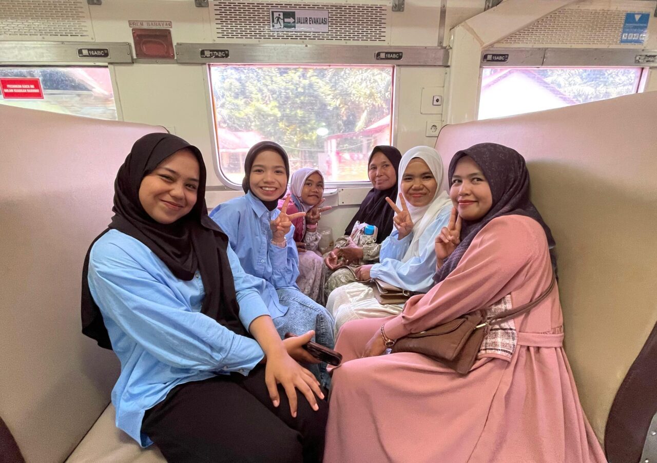 libur-maulid-nabi,-ka-pariaman-ekspres-jadi-primadona 