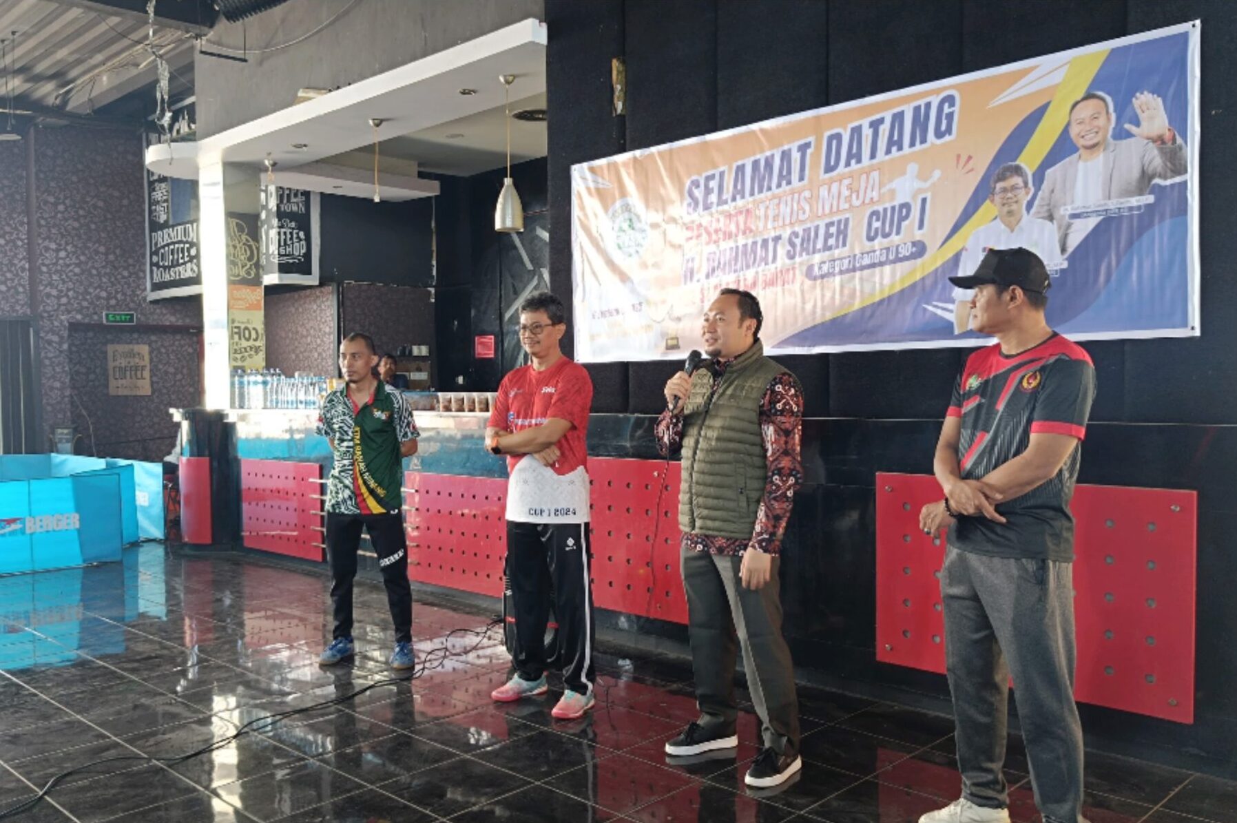 rahmat-saleh-fasilitasi-talenta-muda-sumbar-berprestasi-lewat-turnamen-tenis