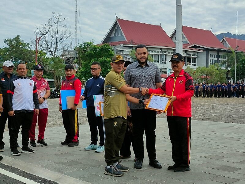 peringatan-haornas-2025,-walikota-padang-beri-penghargaan-tokoh-olahraga