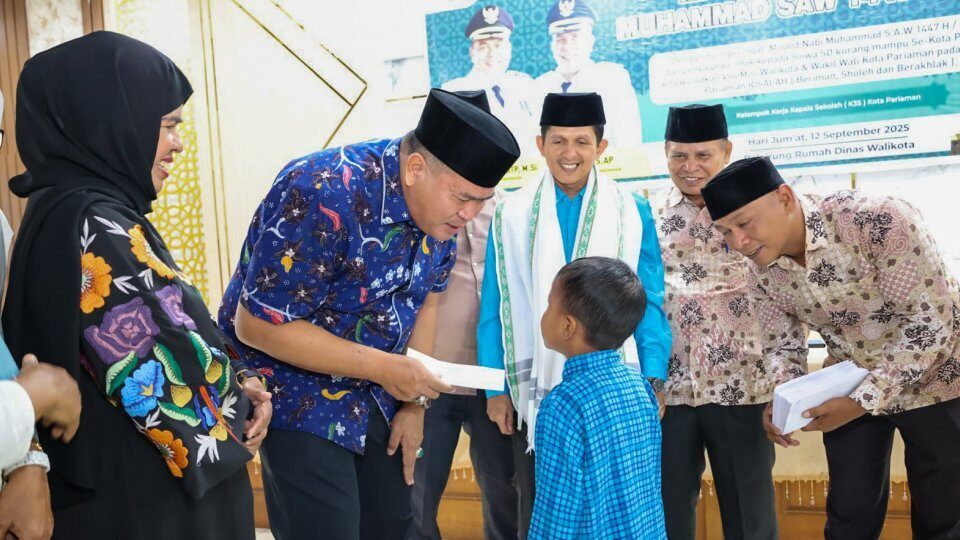 80-murid-sd-se-kota-pariaman-terima-infak-dari-guru-dan-tenaga-kependidikan