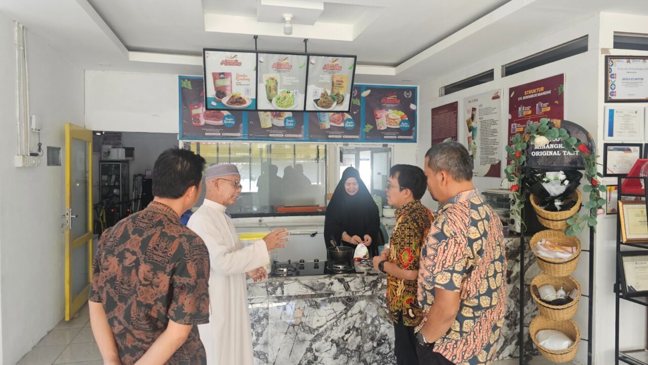 pelabuhan-teluk-bayur-dukung-umkm-sumbar,-tawarkan-layanan-logistik-untuk-pasar-global