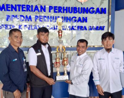 kai-divre-ii-sumbar-sabet-juara-umum-turnamen-olahraga-harhubnas-2025