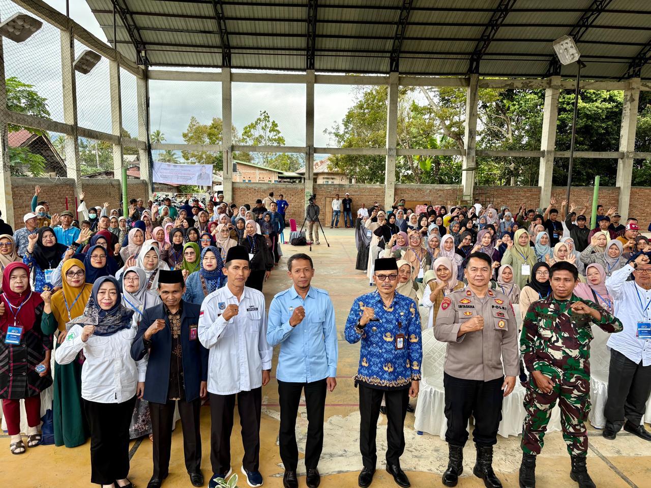 sosialisasi-program-mbg-di-sumbar,-dpr-ri-dan-bgn-ajak-masyarakat-dukung-generasi-emas-2045