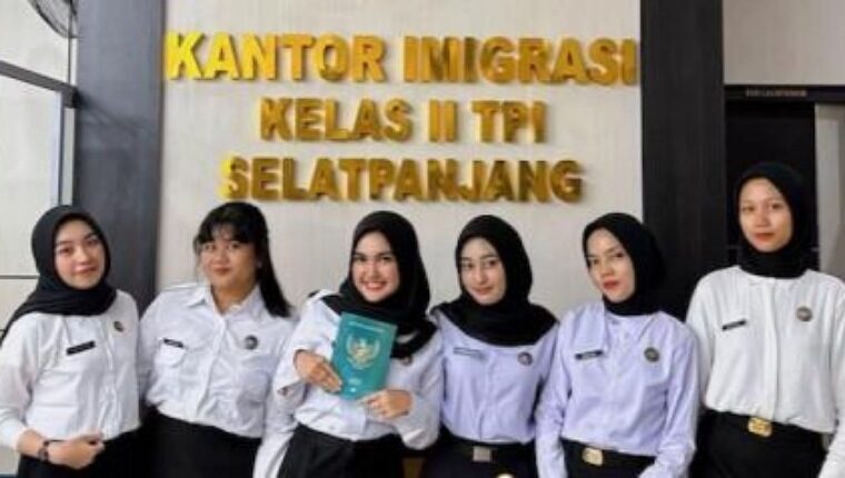 aplikasi-all-indonesia-mulai-diperkenalkan,-1-oktober-2025-wni-dan-wna-yang-melintas-wajib-pakai