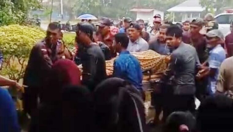 sempat-dilaporkan-hilang-saat-main-ke-laut,-ikram-ditemukan-meninggal