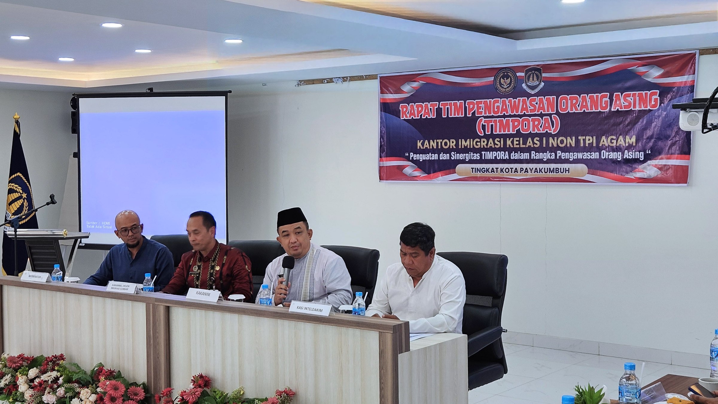 timpora-imigrasi-agam,-bahas-sinergitas-pengawasan-orang-asing