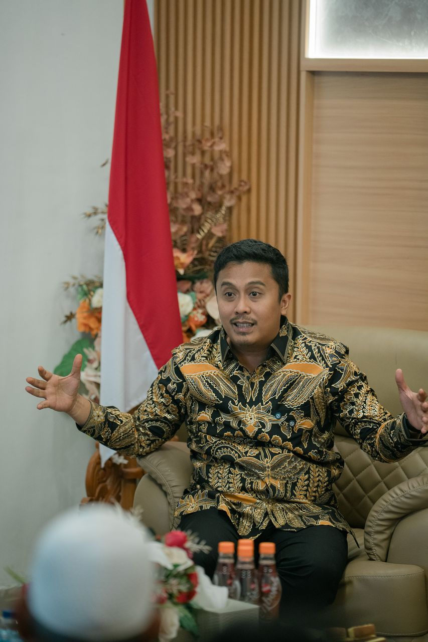 riset-media-analytic-2025,-popularitas-wagub-vasko-ruseimy-kalahkan-rano-karno-dan-emil-dardak