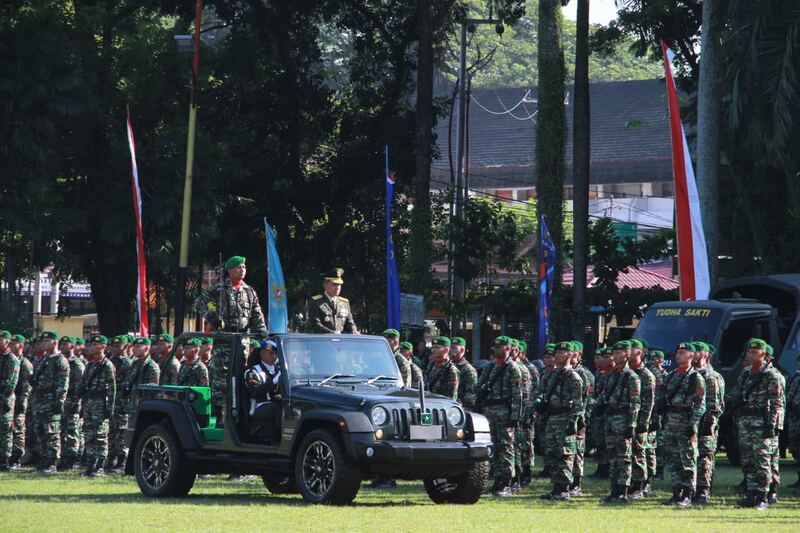 langit-padang-saksikan-semangat-juang,-hut-ke-80-tni-dengan-pesan-kebersamaan-dan-kedaulatan-bangsa
