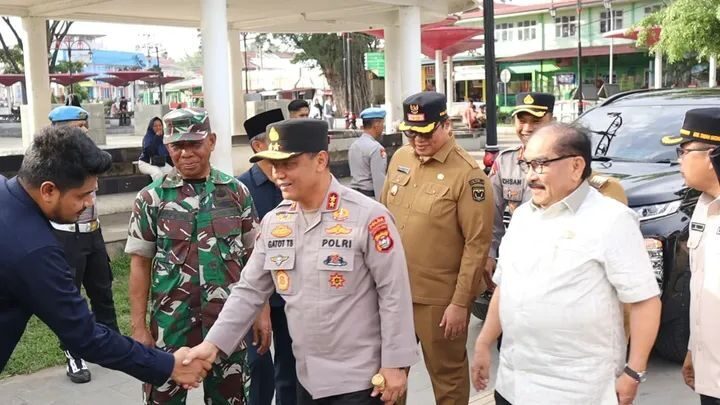 kapolda-pimpin-apel-besar-dan-pengukuhan-satkamling-digital-tanah-datar