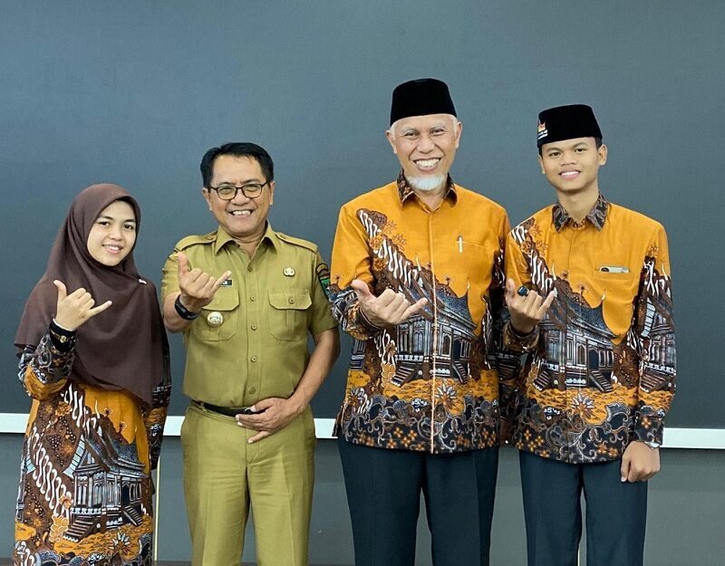 bupati-jka-bangga-qari-dan-qariah padang-pariaman-ikuti-stqh-tingkat-nasiobal 