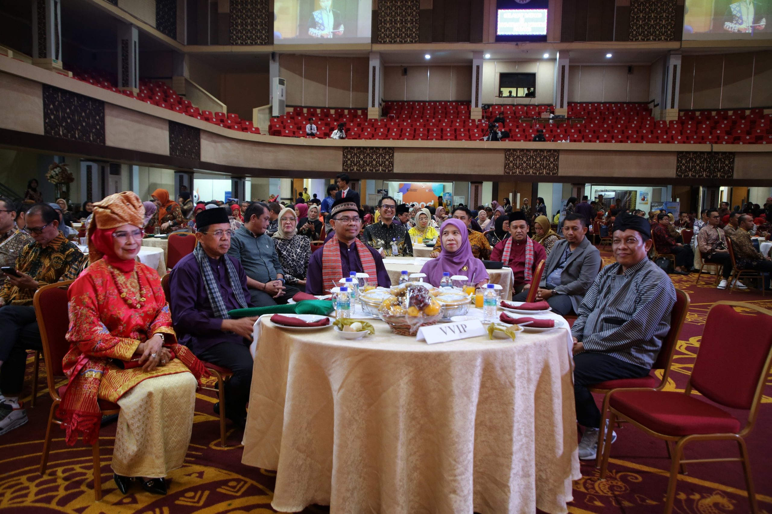 diikuti-18-universitas,-unp-jamu-peserta-konvensi-dan-konferensi-ke-12-paptekindo