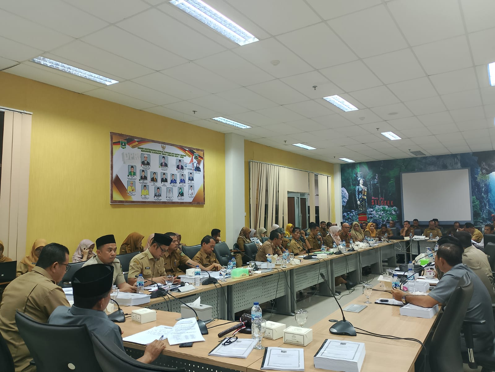 dprd-sijunjung-pastikan-tata-kelola-anggaran-transparan