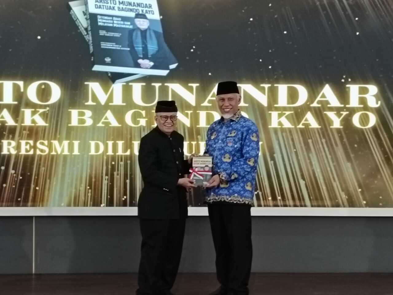 gubernur-mahyeldi:-aristo-munandar-sosok-inspiratif-yang-layak-diteladani