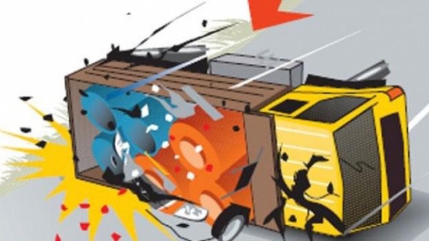 truk-pembawa-pasir-terguling-di-kiambang