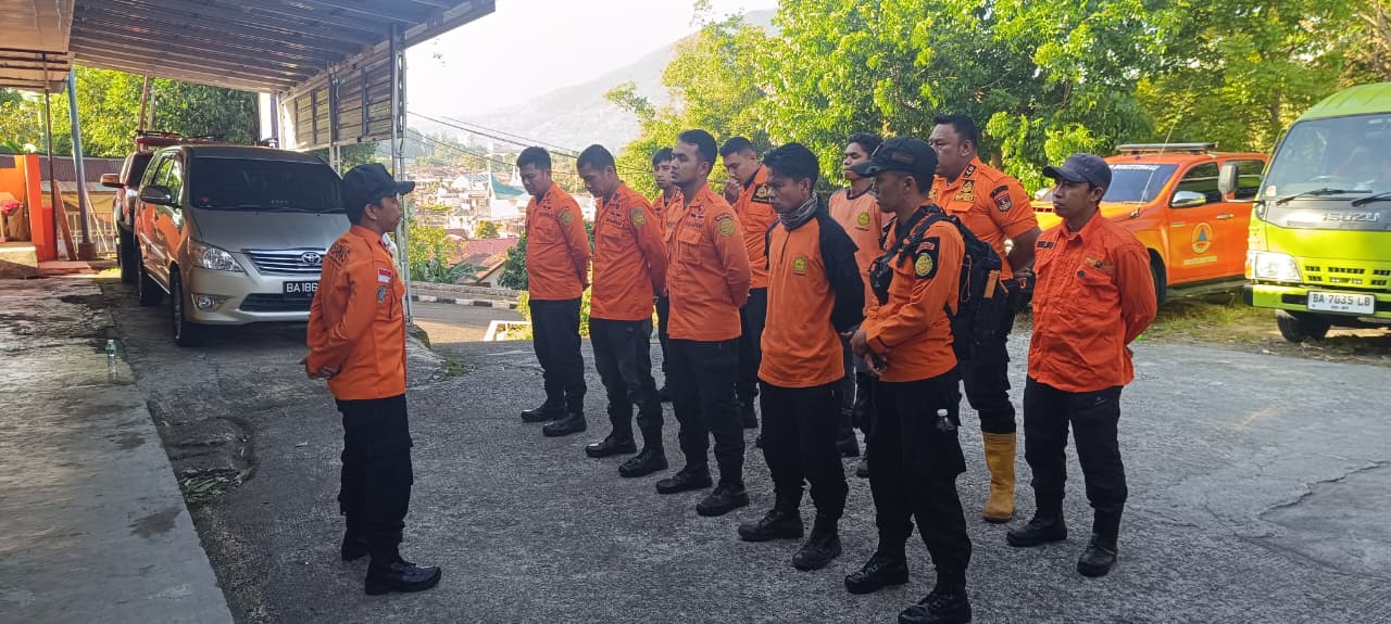 tim-sar-turun-ke-dasar-jurang-evakuasi-korban-pembunuhan-bayi