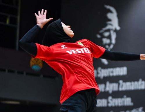 megawati-hangestri-tinggalkan-manisa-bbsk