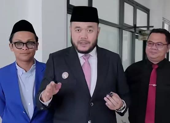 seluruh-ketua-rt-harus-daftar-ikut-lomba-‘padang-rancak-award-2025’