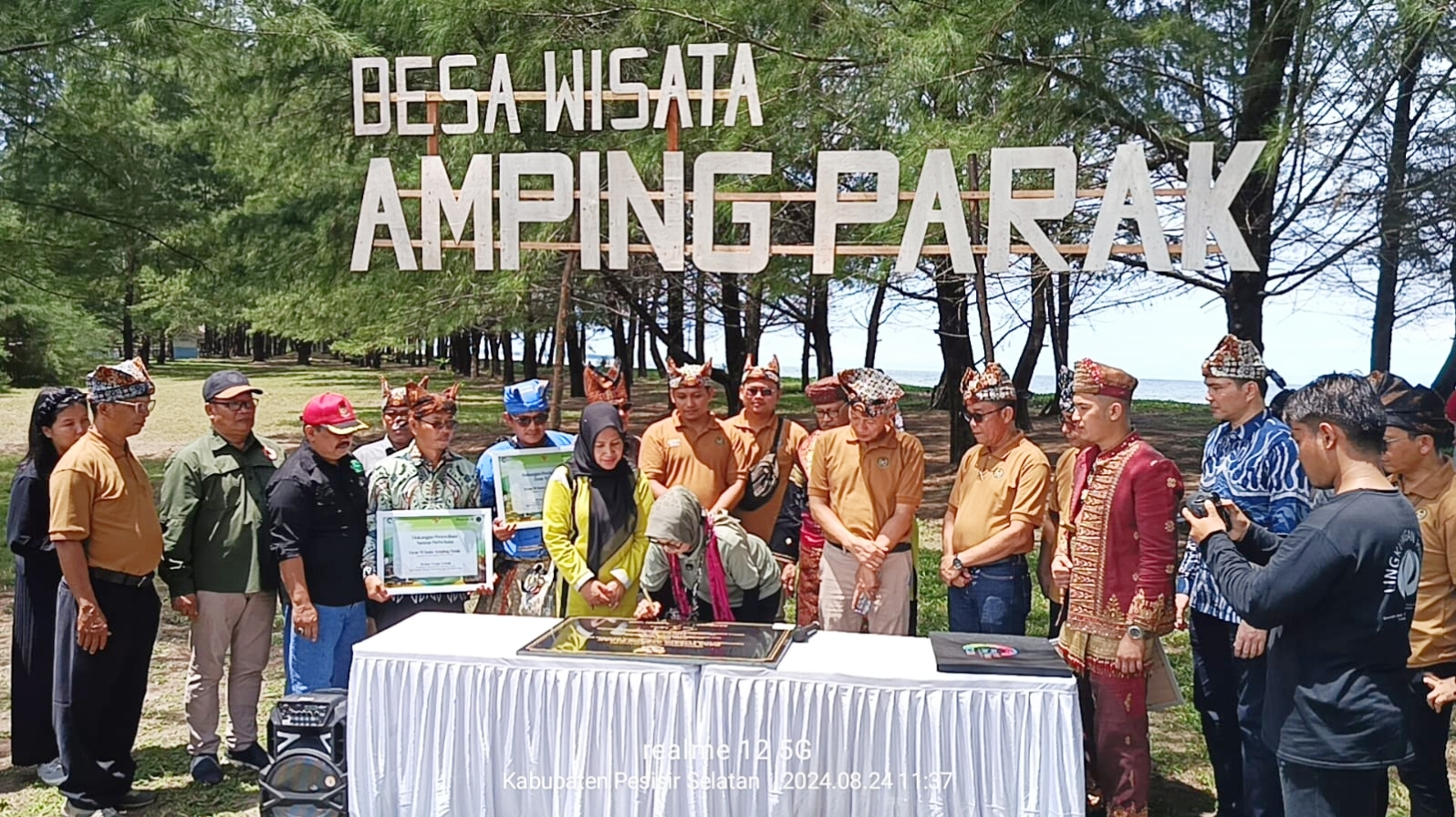 bupati-hendrajoni-bakal-resmikan-nagari-pandai-di-pesisir-selatan,-desa-wisata-amping-parak-jadi-percontohan