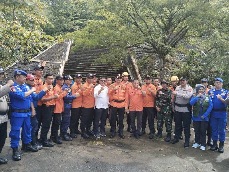 bupati-pessel-ingatkan-pentingnya-kegiatan-simulasi-gempa-dan-tsunami