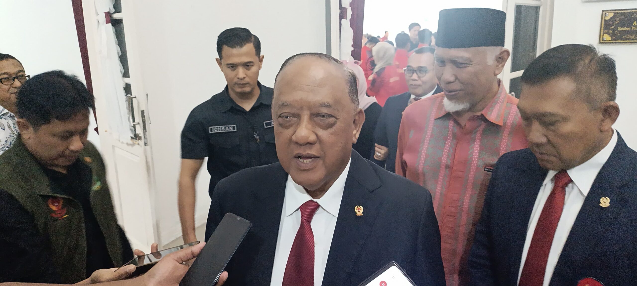 hamdanus-bakal-temui-gubernur,-sumbar-berpeluang-tuan-rumah-pon