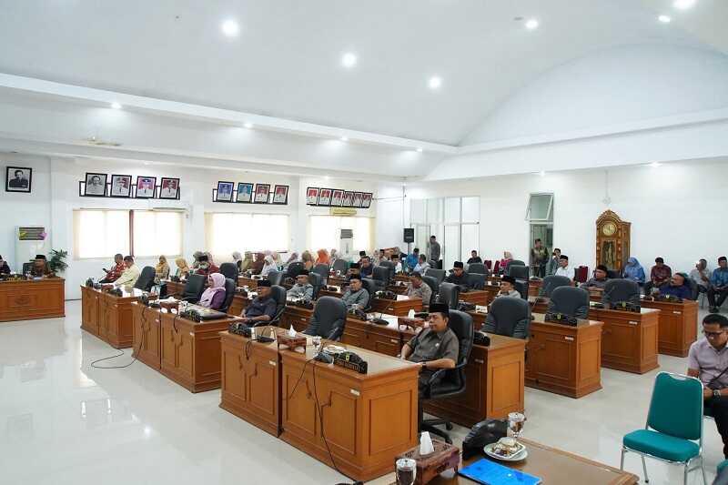 propemperda-kabupaten-tanah-datar-disetujui-dprd