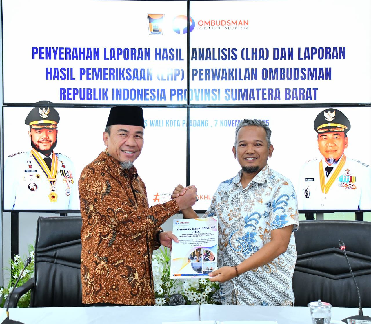 ombudsman-sumbar-serahkan-lha-dan-lhp-pemko-padang-pada-wawako-maigus-nasir
