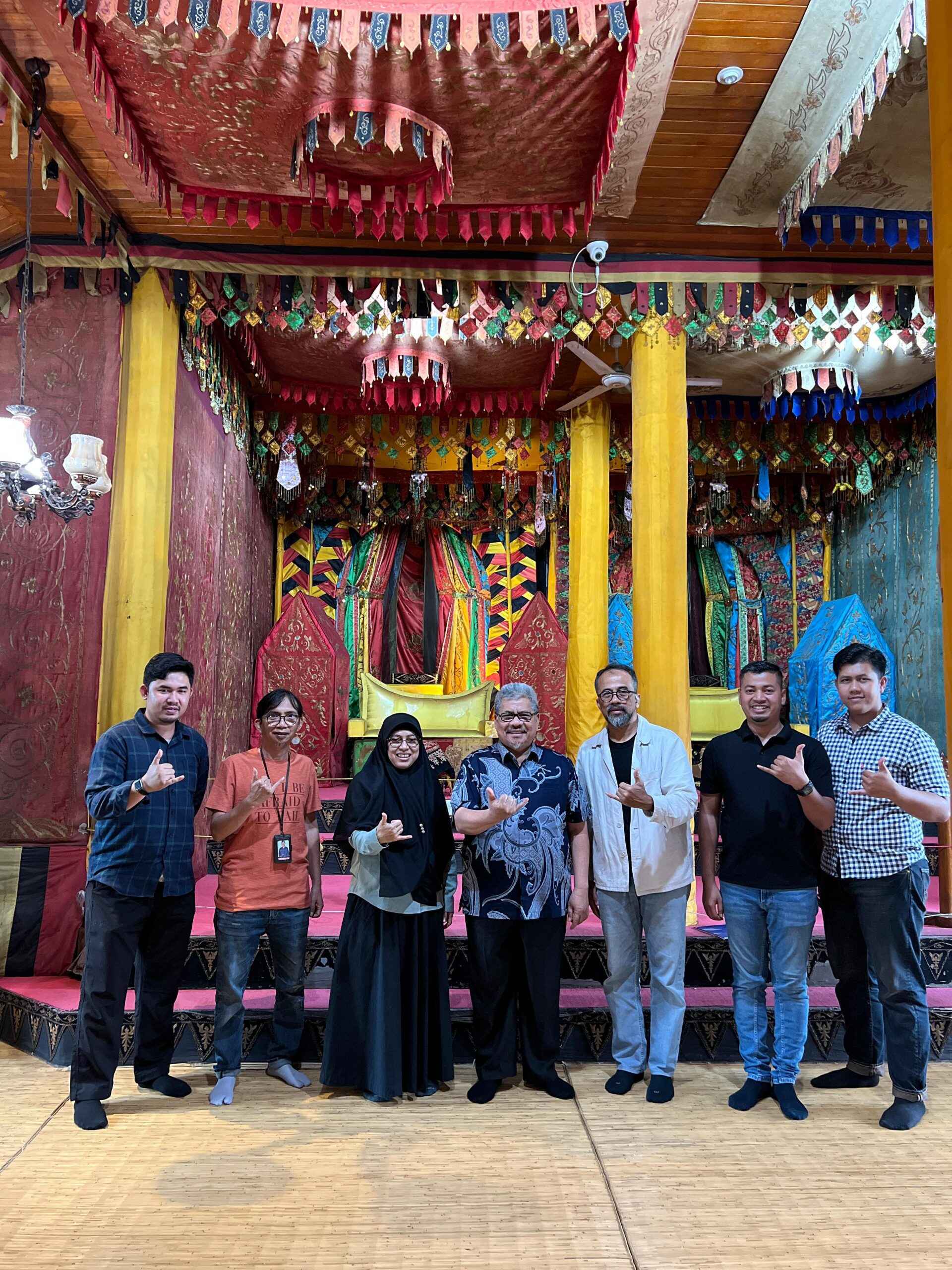 ketua-dprd-sumbar-muhidi:-anjungan-sumbar-di-tmii-harus-jadi-etalase-ranah-minang