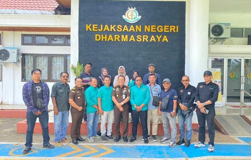 kajari-akui-keberadaan-wartawan-di-dharmasraya