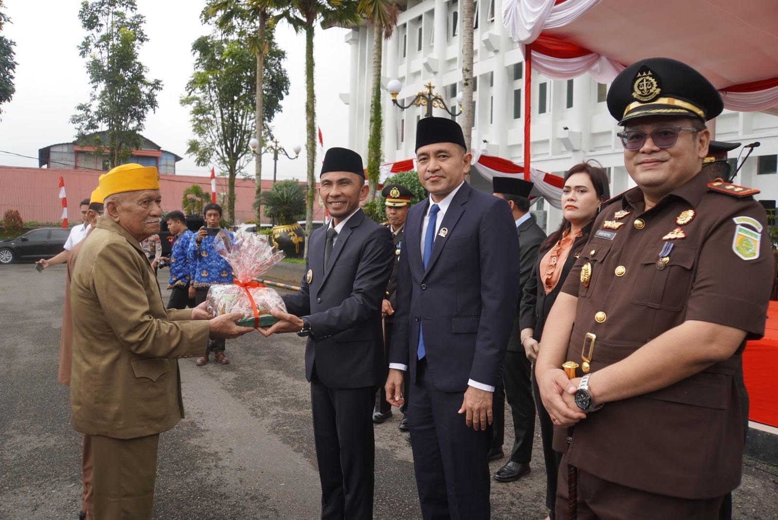 padang-panjang-terima-penghargaan-anri-dan-apresiasi-veteran