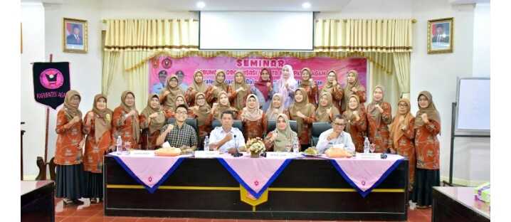 seminar-gabungan-organisasi-wanita-(gow)-kabupaten-agam-dengan-tema-“strategi-organisasi-dalam-menciptakan-lingkungan-yang-mendorong-wanita-berkarakter-dan-beretika