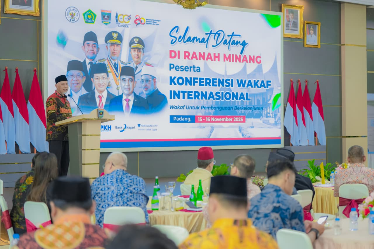 gubernur-mahyeldi-pamer-terobosan-fiskal-sumbar-di-konferensi-wakaf-internasional-2025