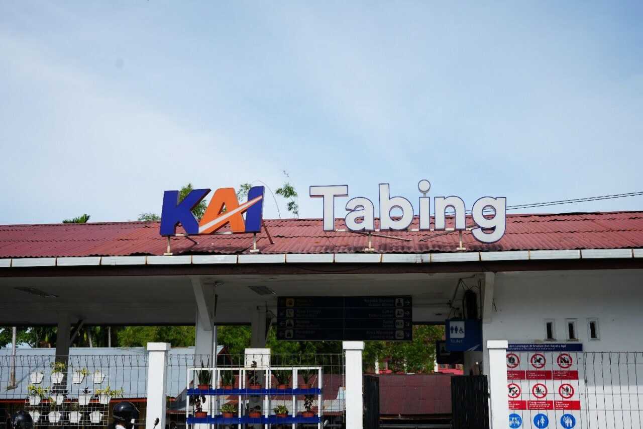 pelayanan-tanpa-lupakan-sejarah:-kai-jaga-arsitektur-tabing-sekaligus-tingkatkan-kenyamanan-penumpang