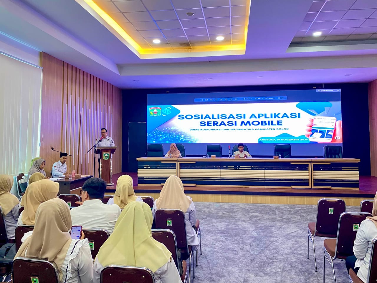 pemkab-solok-percepat-digitalisasi-administrasi-lewat-aplikasi-serasi-mobile