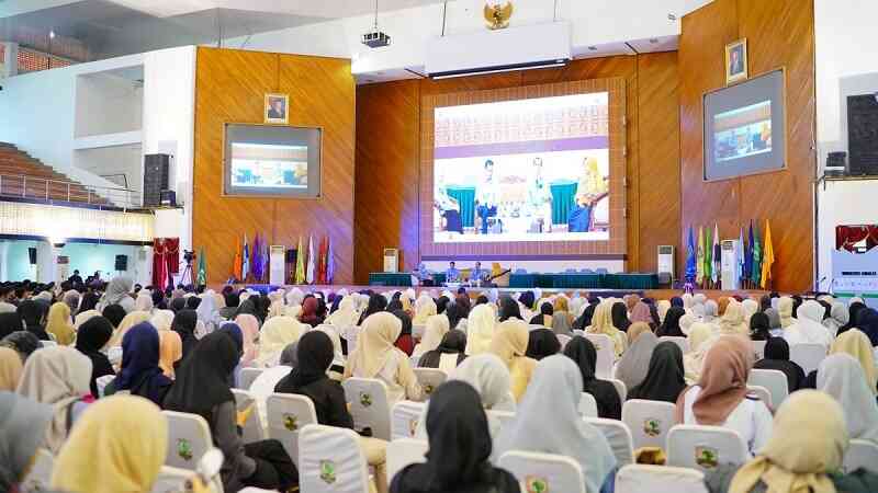 unand-bank-nagari-bekali-calon-wisudawan-siap-hadapi-dunia-kerja