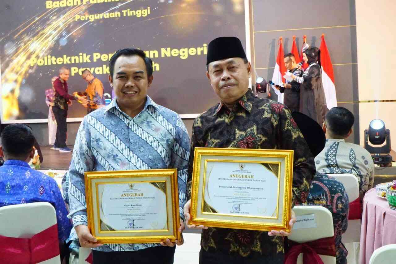 pemkab-dharmasraya-dapat-peringkat-kabupaten-informatif